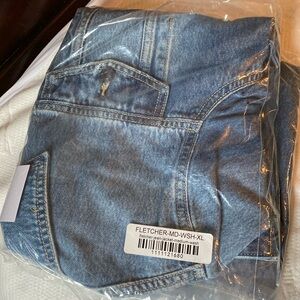 Carly Jean, Los Angeles Fletcher medium wash denim jacket size XL - BNNU!